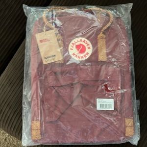 NEW FJALLRAVEN KANKEN backpack maroon/red